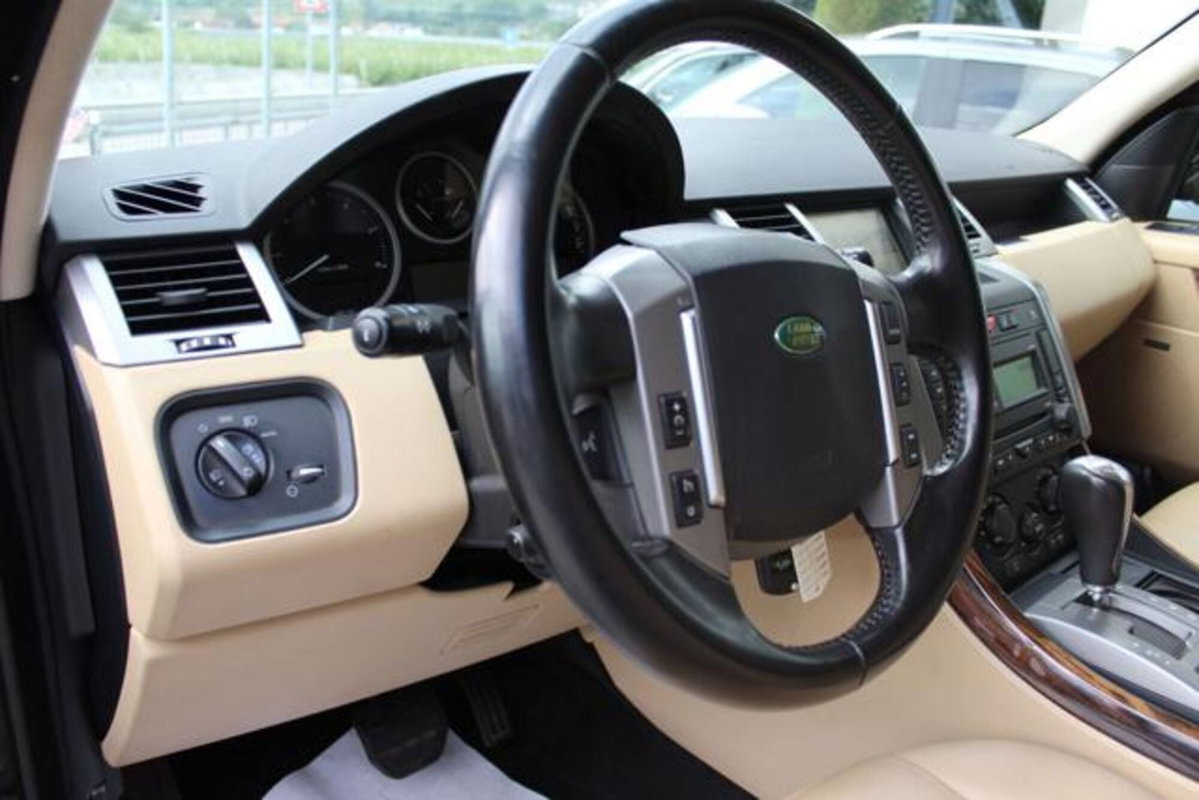 Land Rover Range Rover Sport 2.7 TDV6 HSE (11)