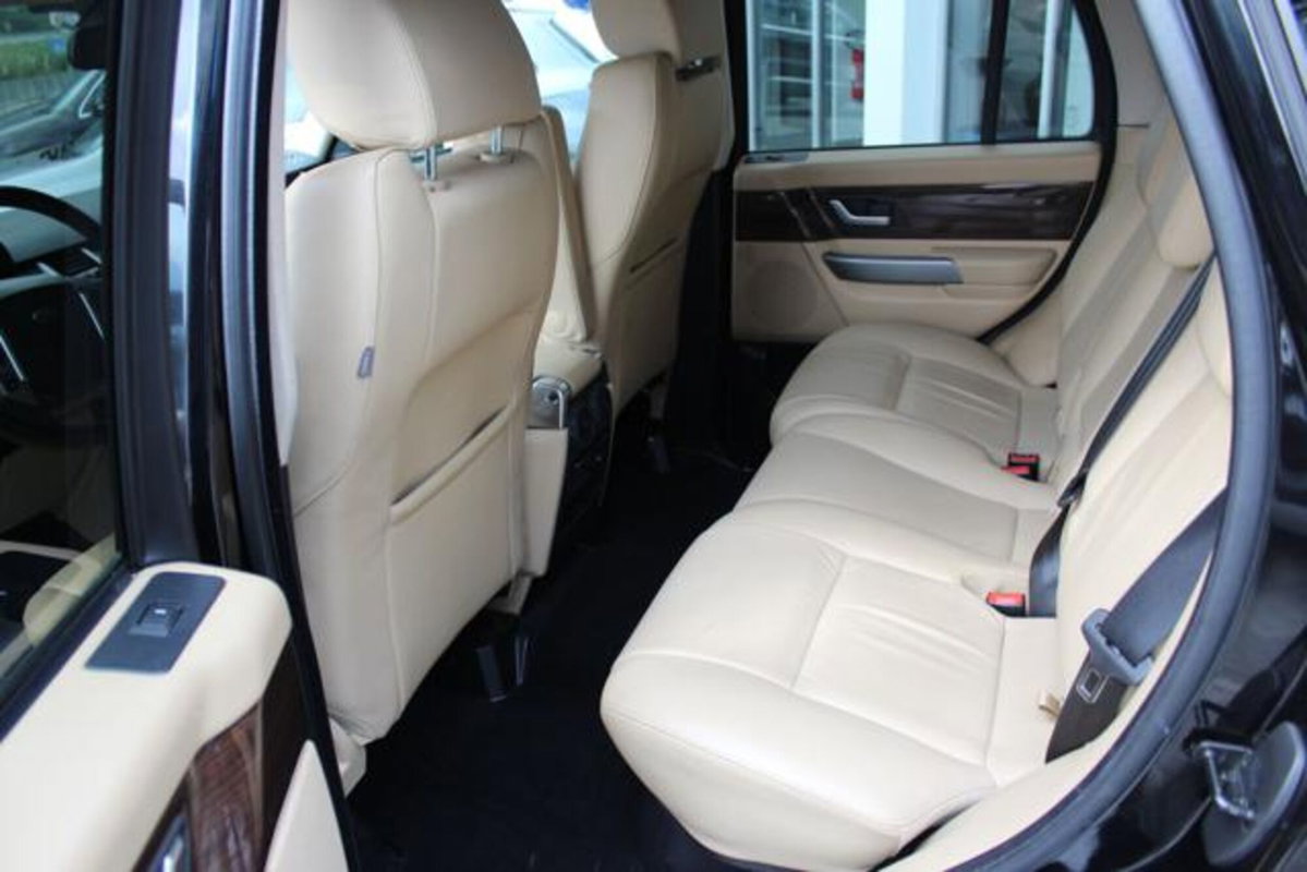 Land Rover Range Rover Sport 2.7 TDV6 HSE (8)