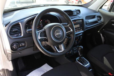 Jeep Renegade 1.3 T4 190CV PHEV 4xe AT6 Business Plus (10)