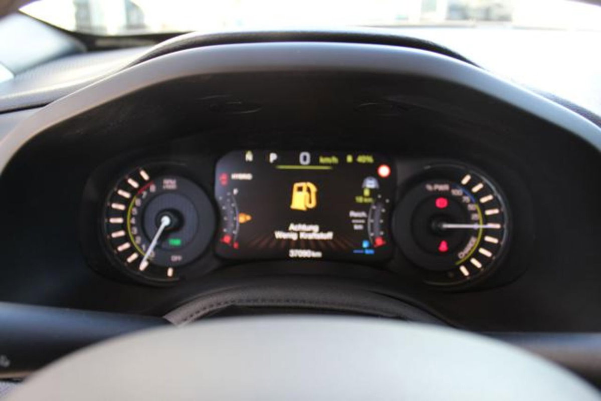 Jeep Renegade 1.3 T4 190CV PHEV 4xe AT6 Business Plus (11)