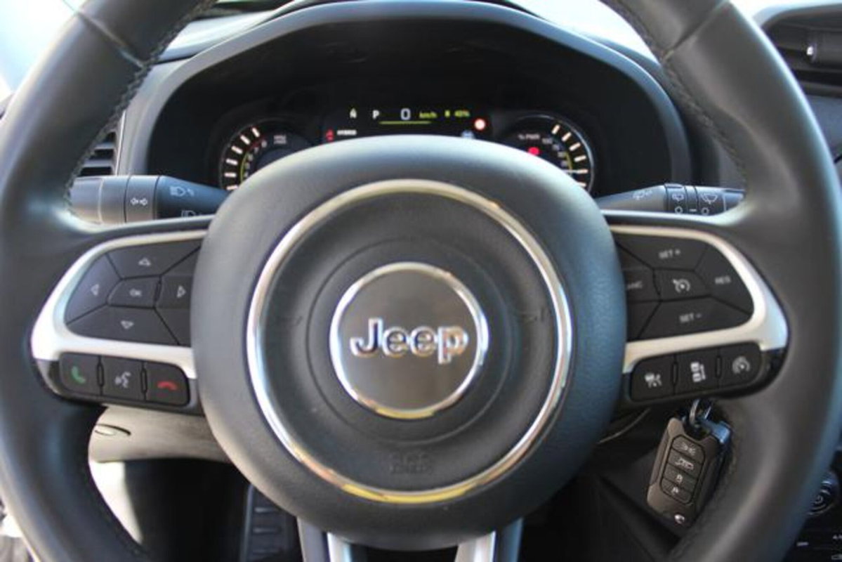 Jeep Renegade 1.3 T4 190CV PHEV 4xe AT6 Business Plus (12)