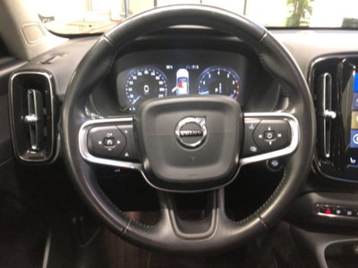 Volvo XC40 T3 Geartronic Momentum (14)