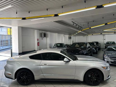 Ford Mustang Coupé Fastback 2.3 EcoBoost aut. (5)