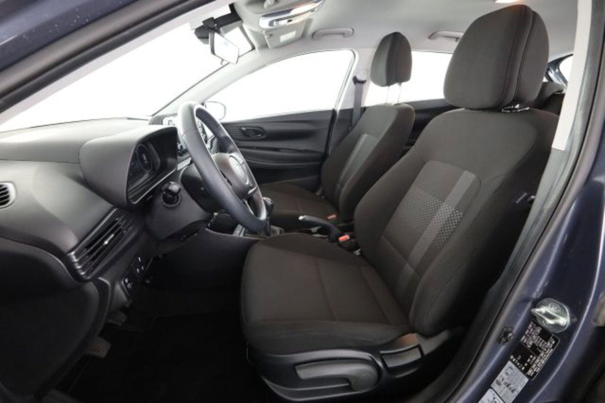 Hyundai i20 1.0 t-gdi 48V Connectline imt (2)