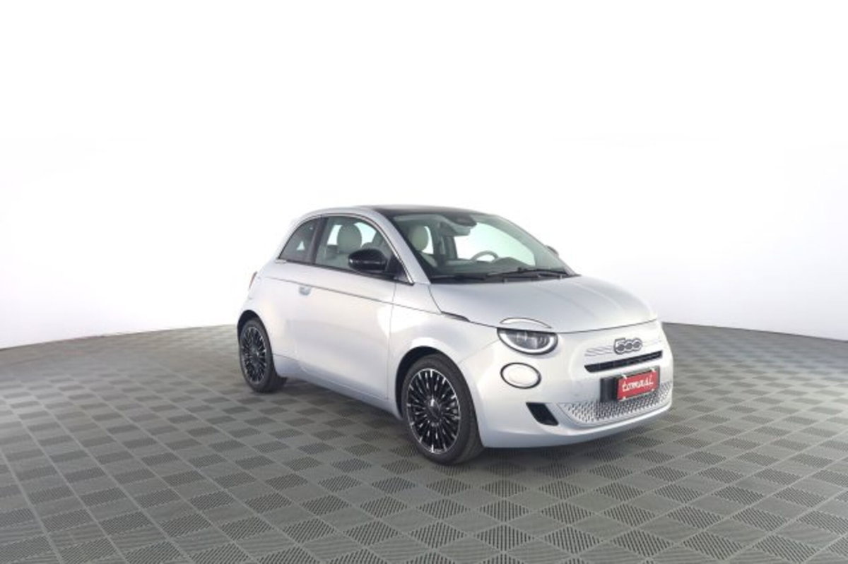 Fiat 500 1.0 hybrid La Prima (2)