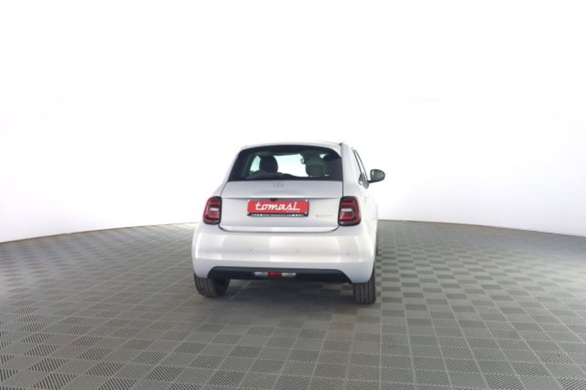 Fiat 500 1.0 hybrid La Prima (5)