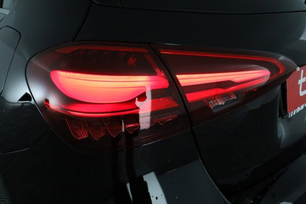 Mercedes-Benz Classe A 180 d Automatic Executive (10)