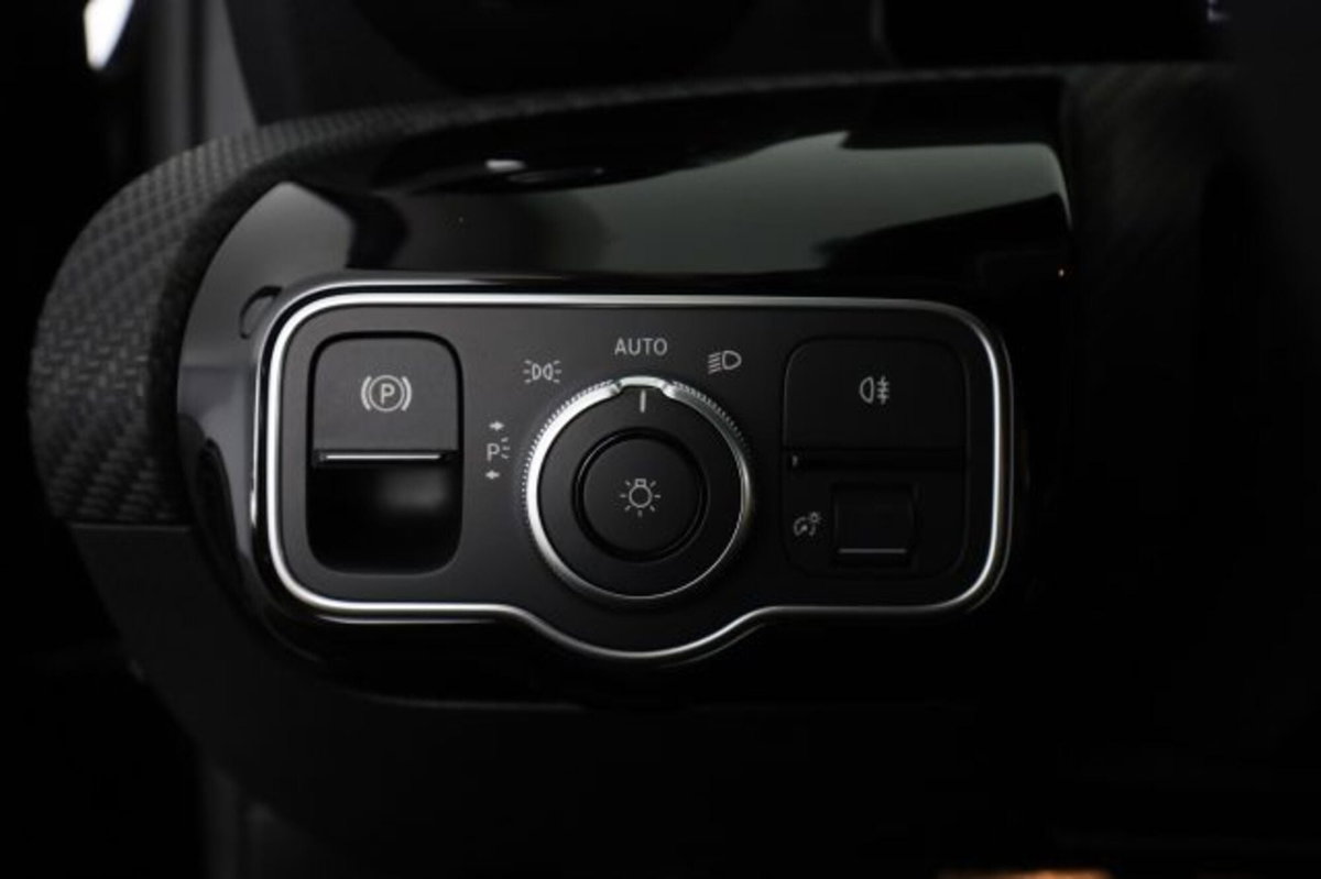Mercedes-Benz Classe A 180 d Automatic Executive (16)