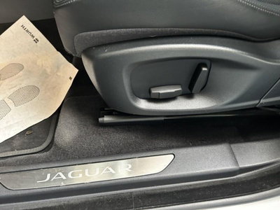 Jaguar E-Pace 2.0D 180 CV AWD S (8)