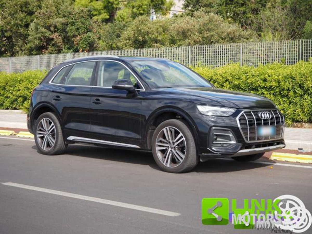 Audi Q5 40 TDI 204 CV quattro S tronic Business (18)