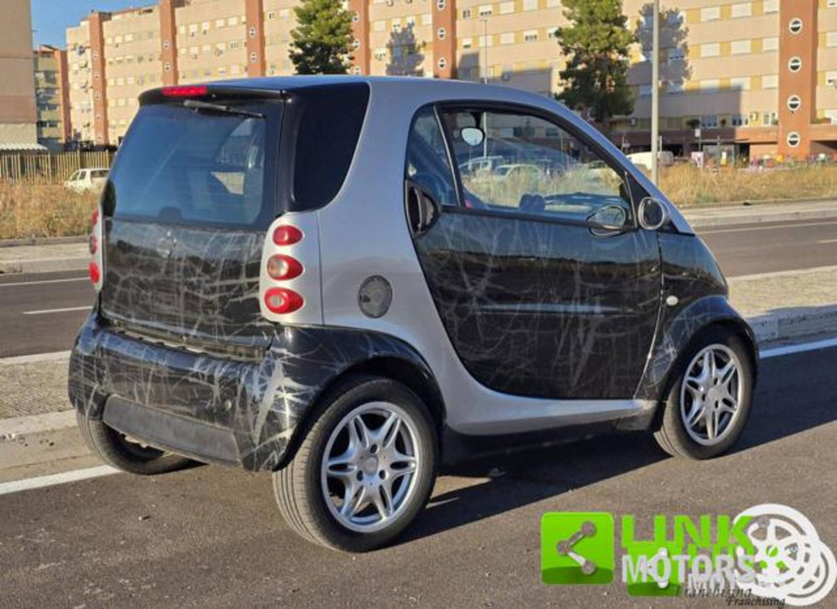 smart Fortwo Cabrio 700 cabrio pure (45 kW) (2)