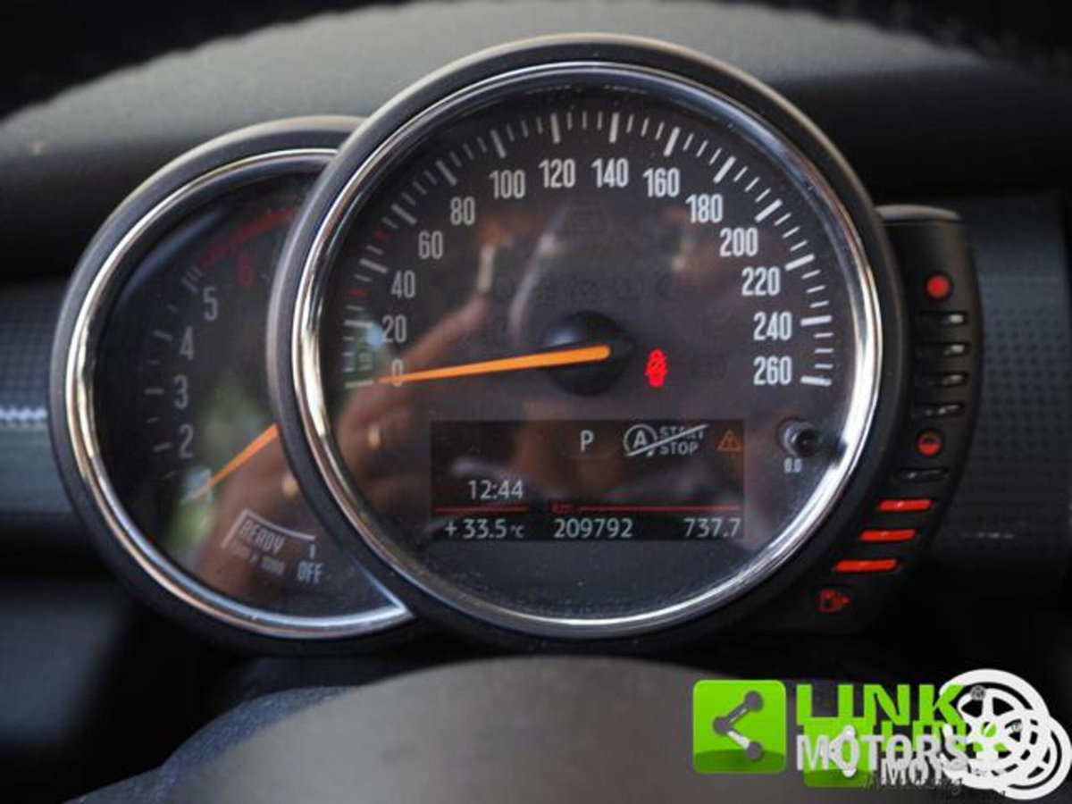 MINI Mini 1.5 Cooper D Business XL 5 porte (11)