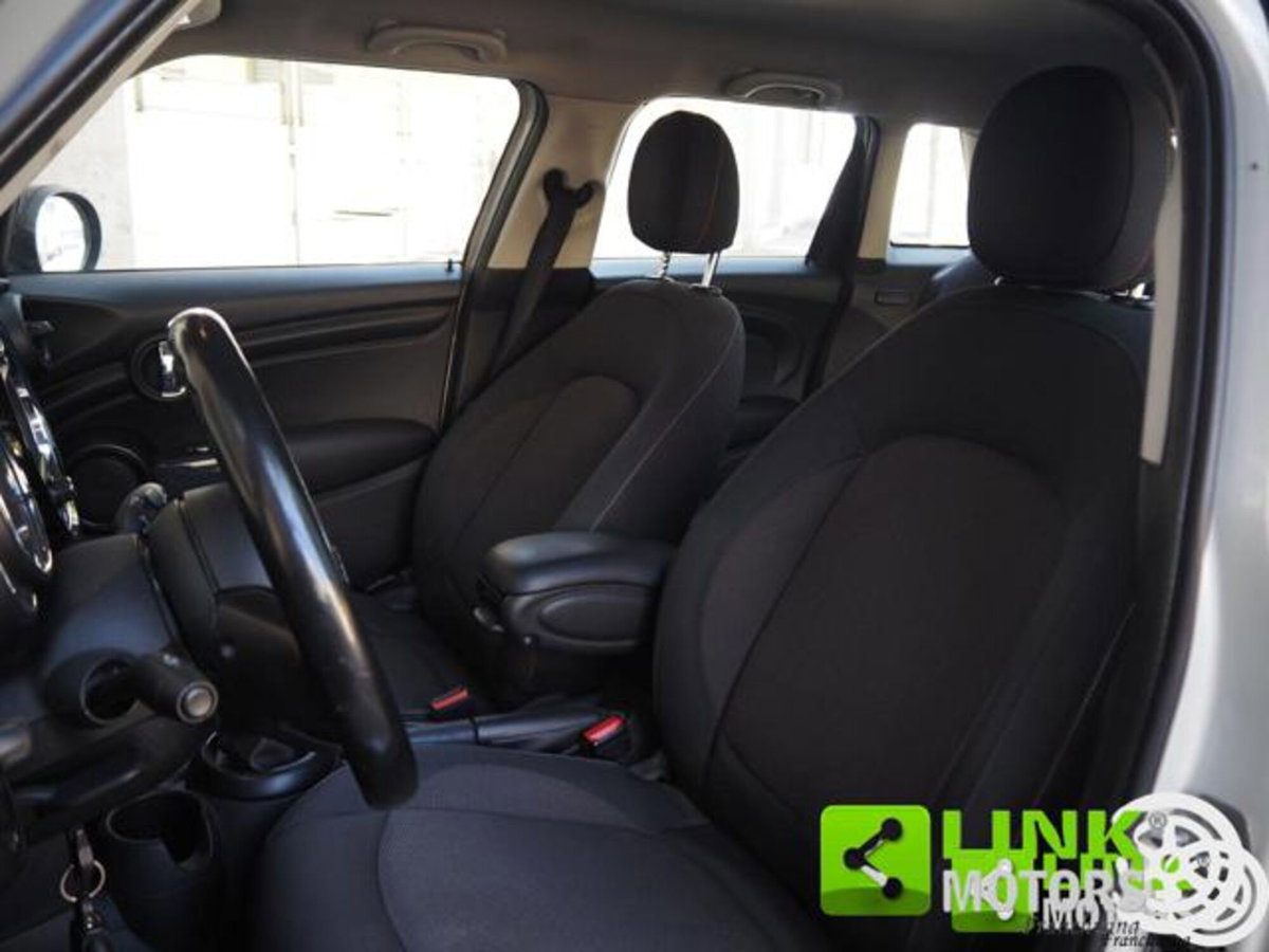 MINI Mini 1.5 Cooper D Business XL 5 porte (5)