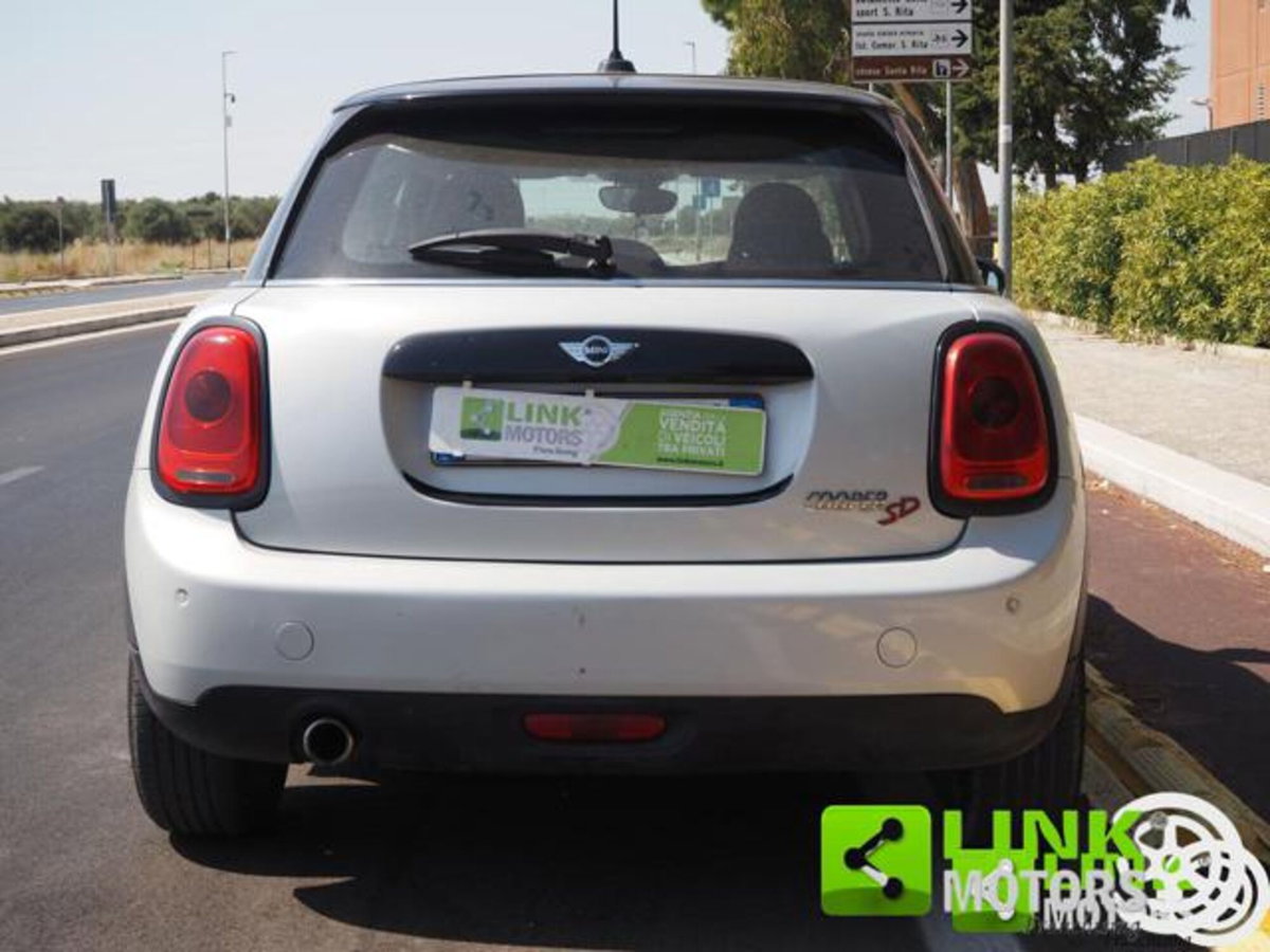 MINI Mini 1.5 Cooper D Business XL 5 porte (8)