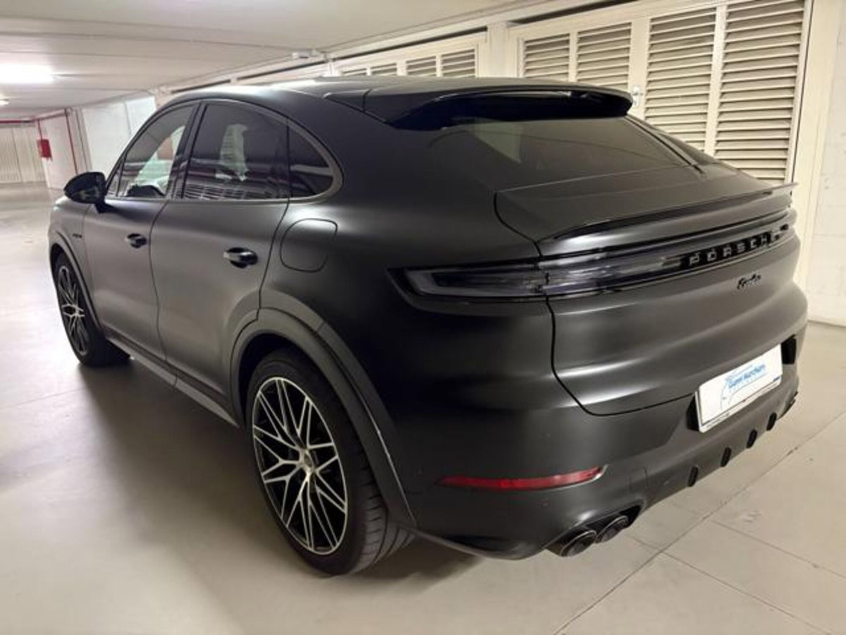 Porsche Cayenne Coupé 4.0 V8 Turbo (4)