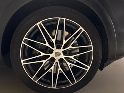 Porsche Cayenne Coupé 4.0 V8 Turbo (7)