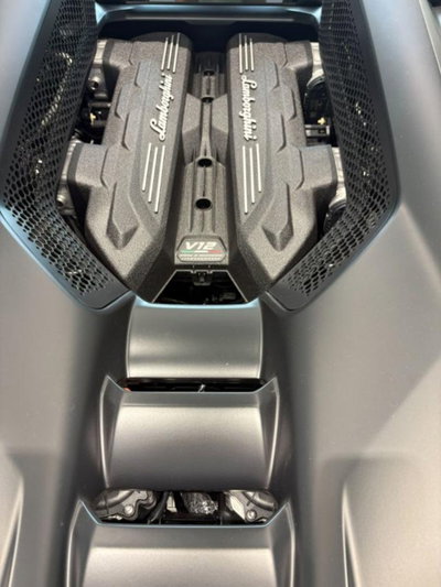 Lamborghini Revuelto 6.5 V12 hpev (10)