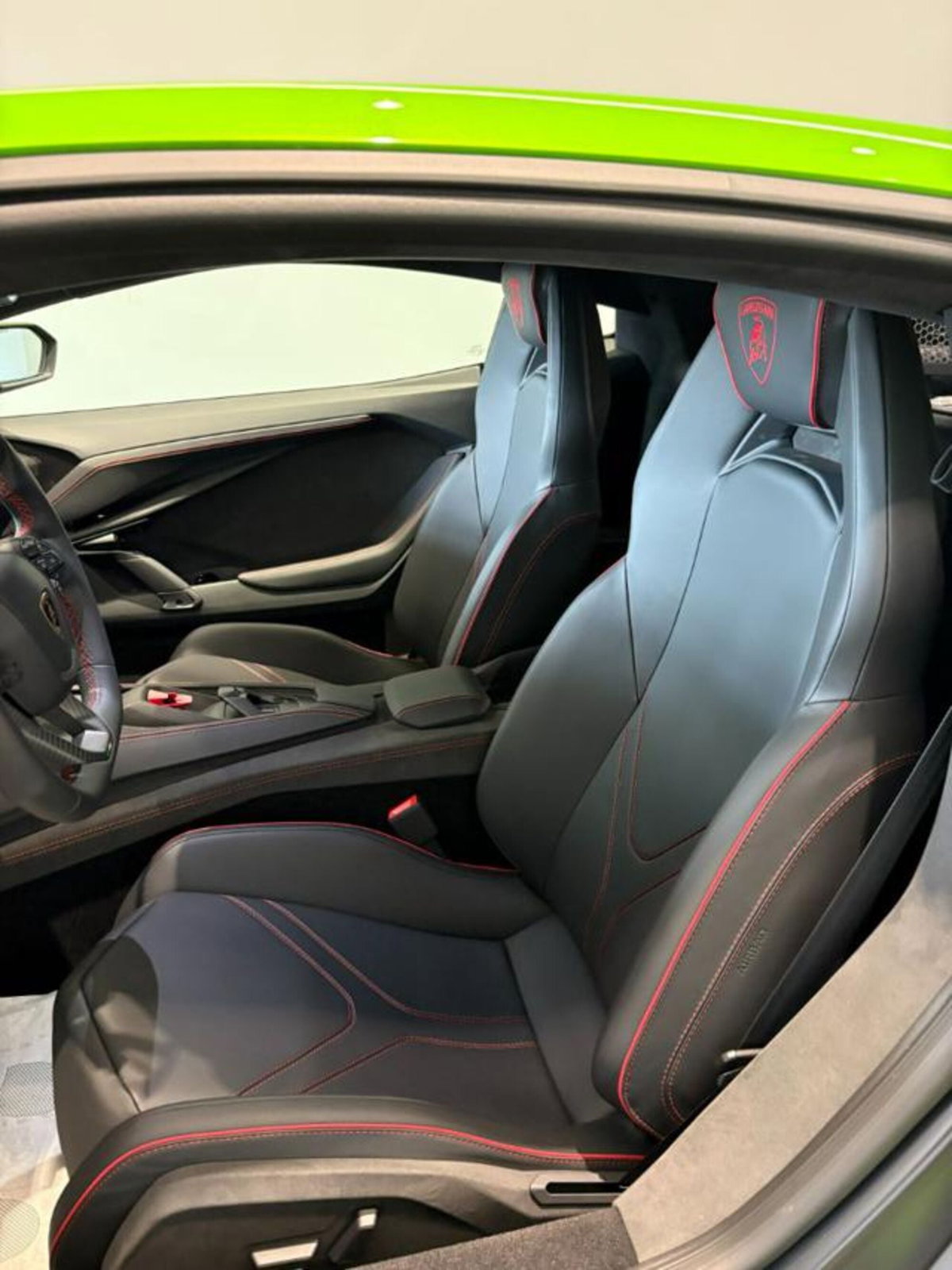 Lamborghini Revuelto 6.5 V12 hpev (8)