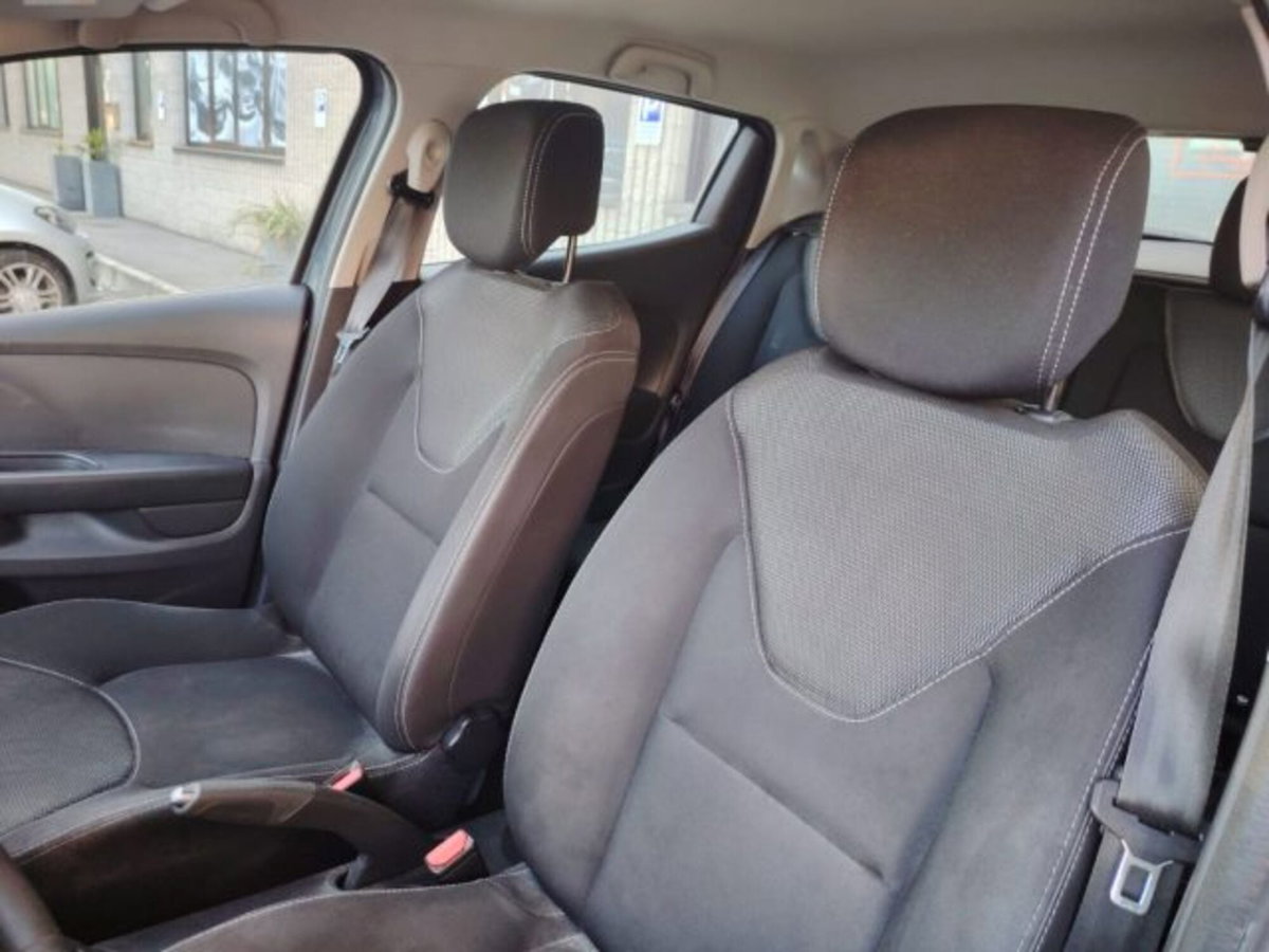Renault Clio dCi 8V 75 CV Start&Stop 5 porte Energy Intens (7)