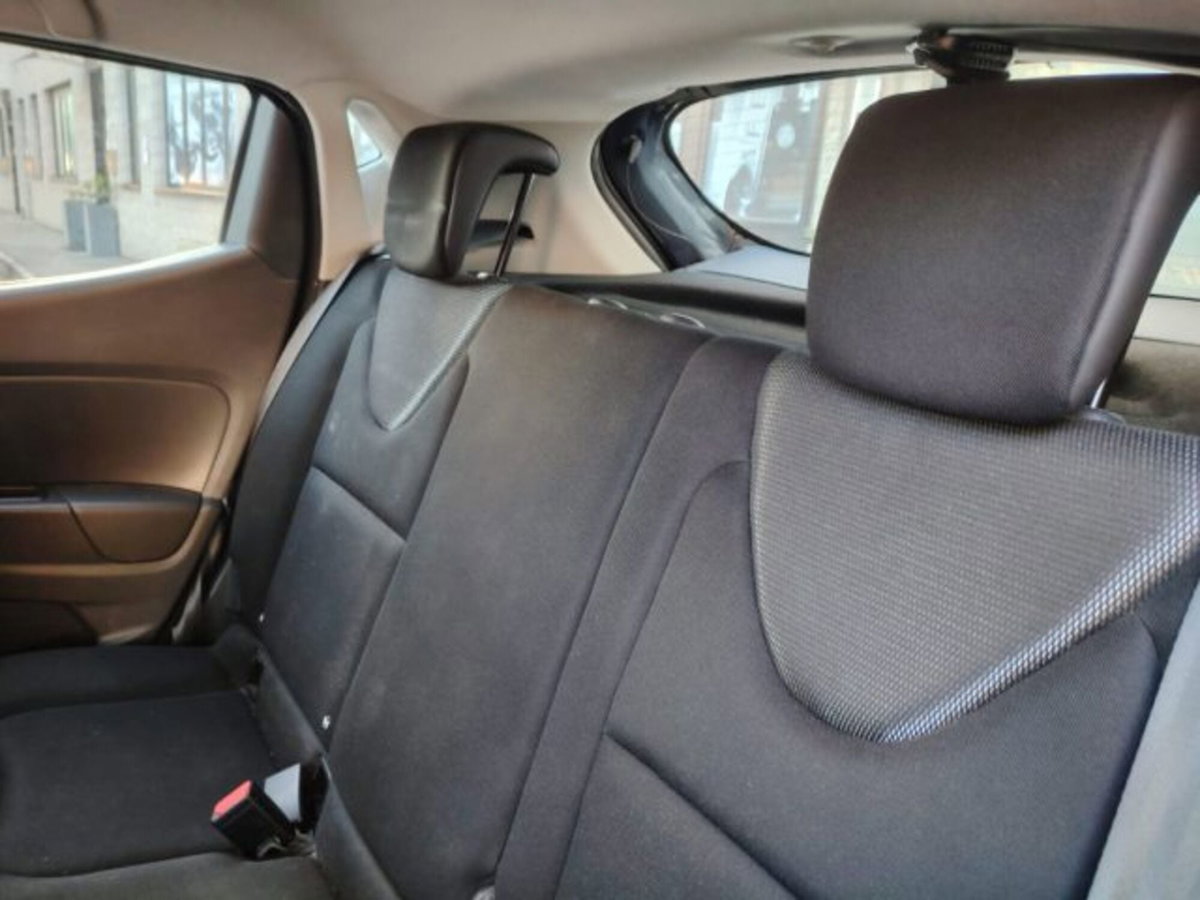 Renault Clio dCi 8V 75 CV Start&Stop 5 porte Energy Intens (8)