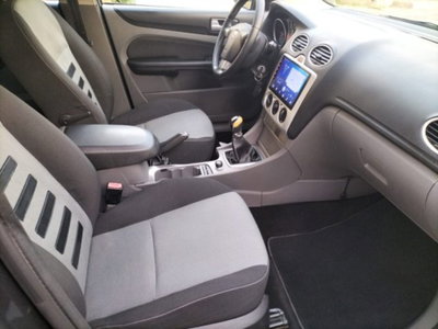 Ford Focus Station Wagon 1.6 TDCi (90CV) SW Tit. (10)
