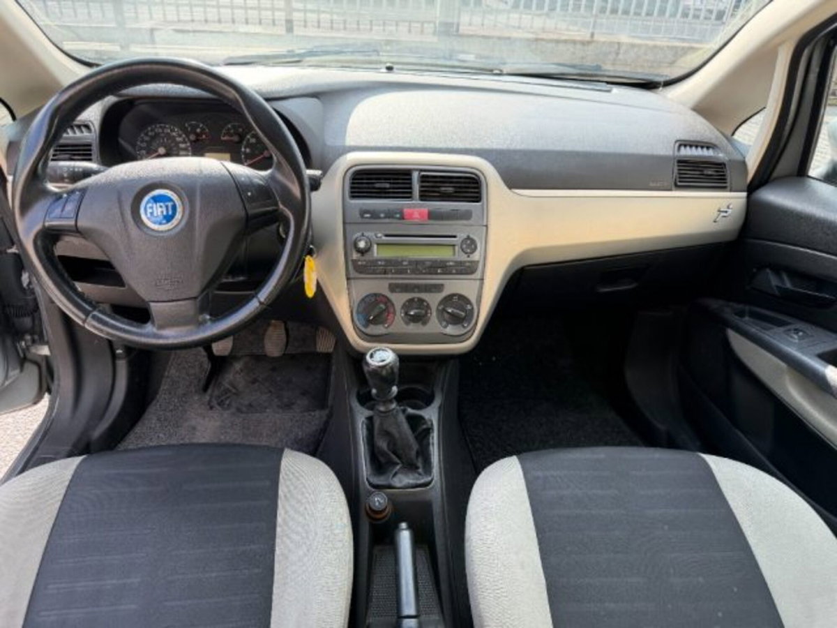 Fiat Grande Punto 1.2 5 porte Dynamic (11)