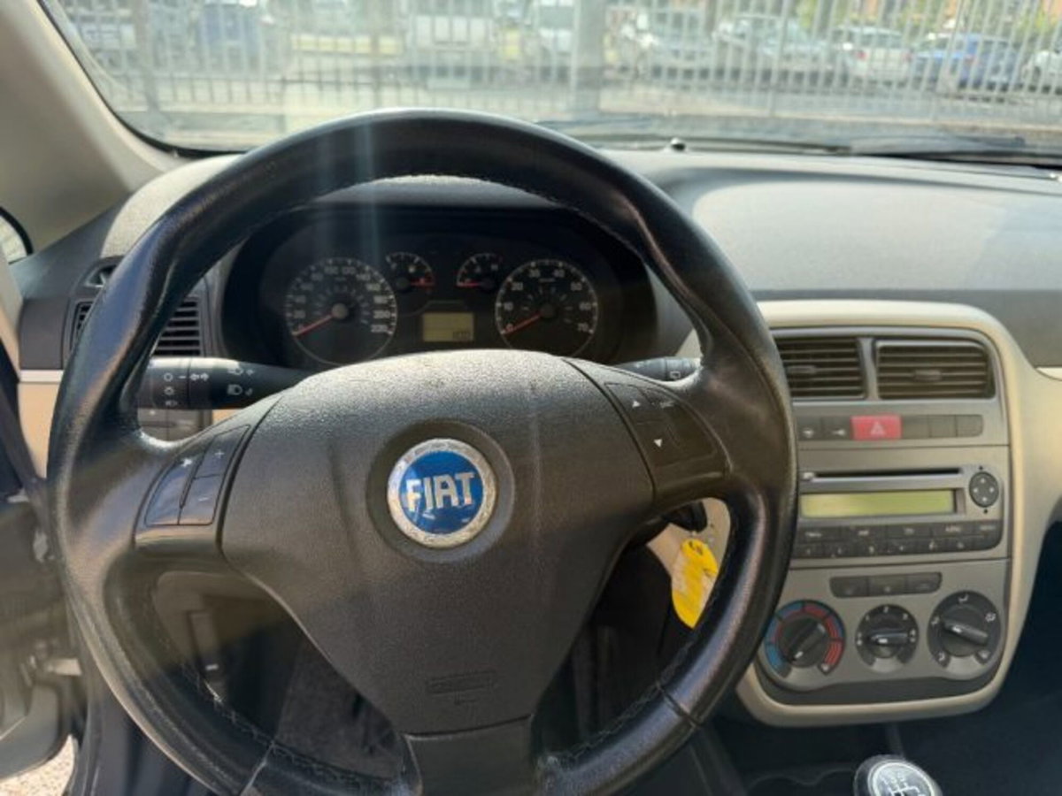 Fiat Grande Punto 1.2 5 porte Dynamic (12)