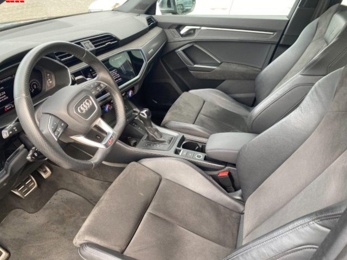 Audi RS Q3 2.5 quattro s-tronic (7)