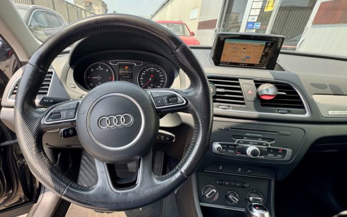 Audi Q3 2.0 TDI 177 CV quattro S tronic (12)