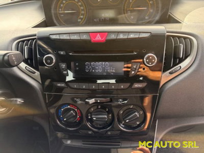 Lancia Ypsilon 1.3 MJT 16V 95 CV 5 porte S&S S Momodesign (11)