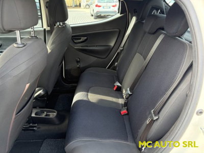 Lancia Ypsilon 1.3 MJT 16V 95 CV 5 porte S&S S Momodesign (8)