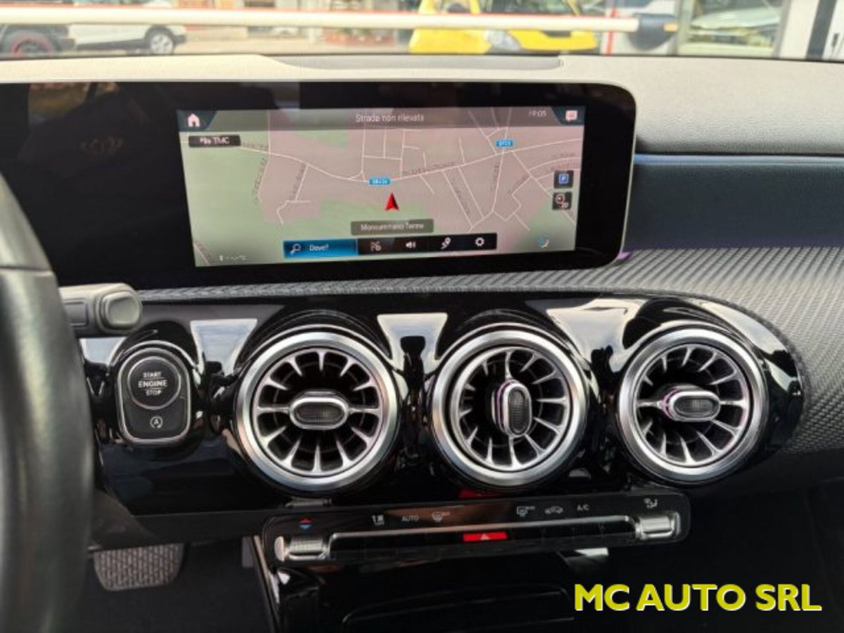 Mercedes-Benz Classe A 180 d Automatic Premium (11)