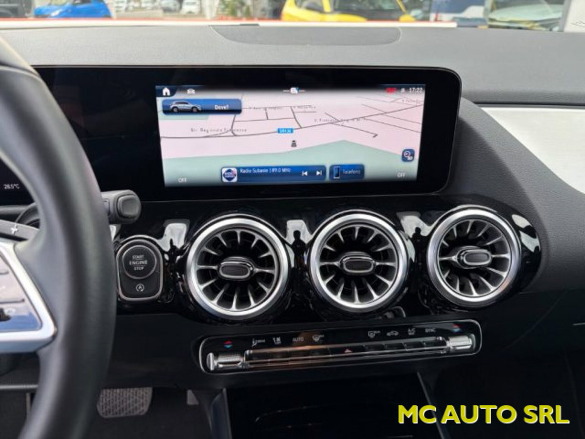Mercedes-Benz GLA SUV 200 d Automatic 4Matic Sport (10)
