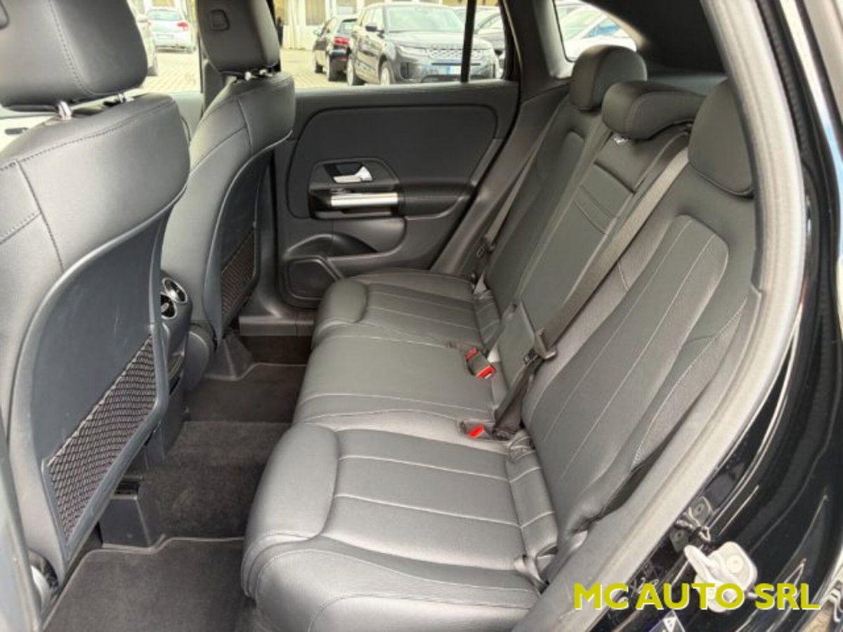 Mercedes-Benz GLA SUV 200 d Automatic 4Matic Sport (8)
