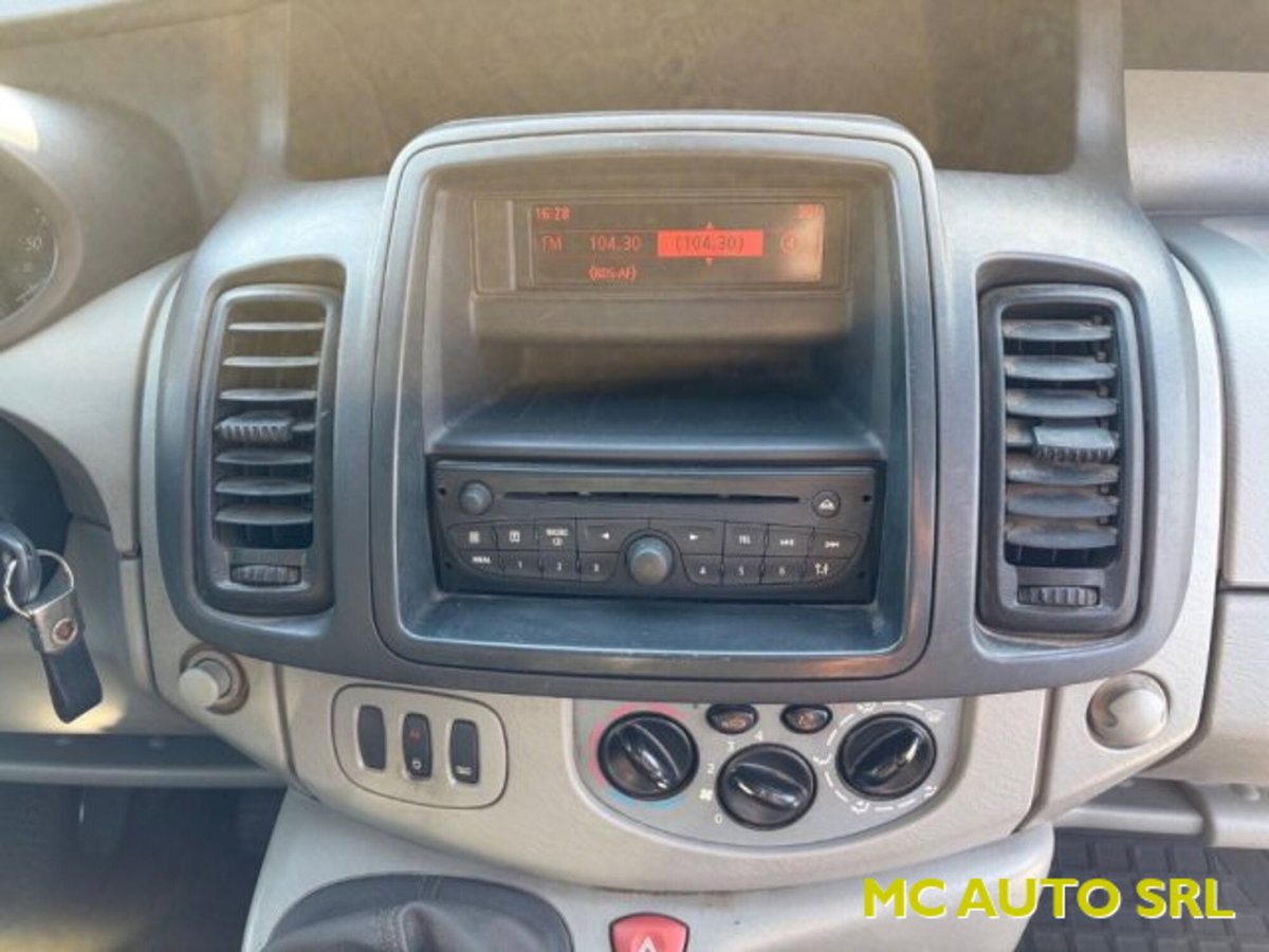 Nissan Primastar Furgone V27 2.0 dCi 115CV PC-TN Furgone Efficient E5 (9)