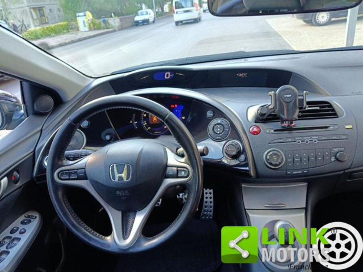 Honda Civic 1.4 i-DSi 5p. Elegance LE (9)