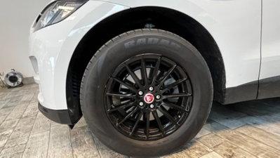 Jaguar F-Pace 2.0 D 180 CV AWD aut. Prestige (14)