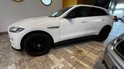 Jaguar F-Pace 2.0 D 180 CV AWD aut. Prestige (3)