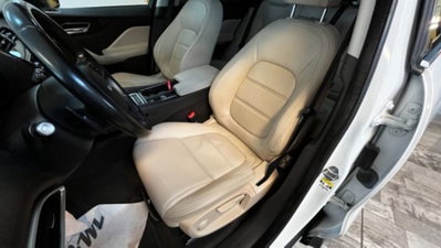 Jaguar F-Pace 2.0 D 180 CV AWD aut. Prestige (8)