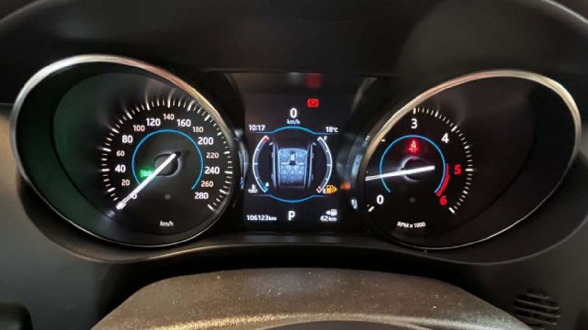 Jaguar F-Pace 2.0 D 180 CV AWD aut. Prestige (9)