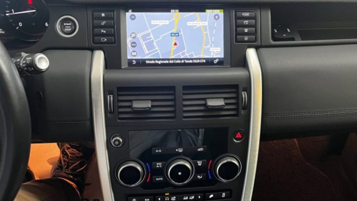 Land Rover Discovery Sport 2.0D I4-L.Flw 150 CV AWD Auto HSE (10)