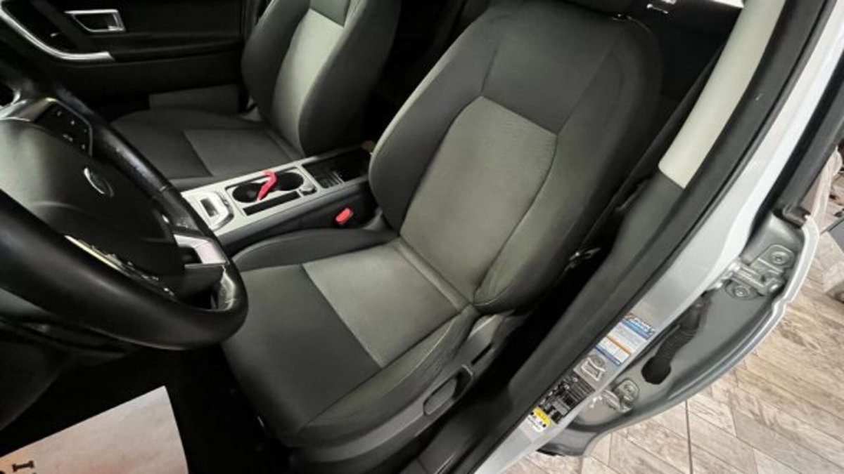 Land Rover Discovery Sport 2.0D I4-L.Flw 150 CV AWD Auto HSE (8)
