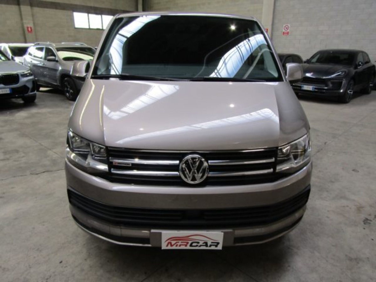 Volkswagen Multivan 2.0 TDI 150CV DSG 4Motion Highline (2)