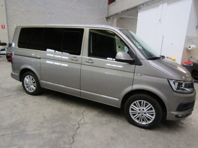 Volkswagen Multivan 2.0 TDI 150CV DSG 4Motion Highline (3)