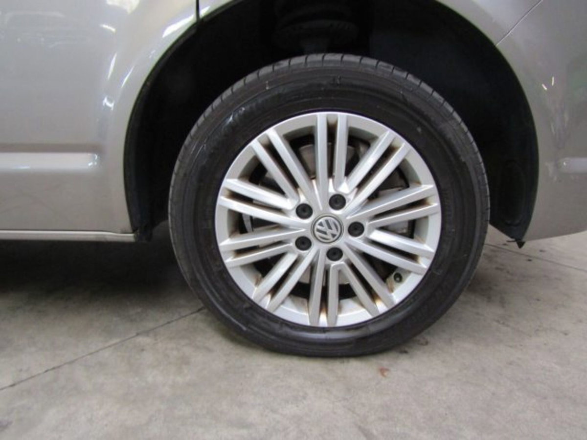 Volkswagen Multivan 2.0 TDI 150CV DSG 4Motion Highline (4)
