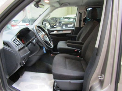 Volkswagen Multivan 2.0 TDI 150CV DSG 4Motion Highline (9)