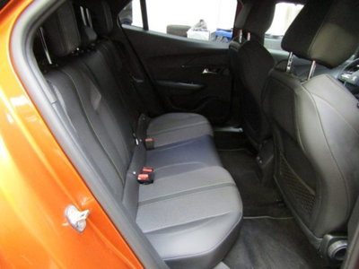 Peugeot 2008 PureTech 130 S&S EAT8 GT Line (13)