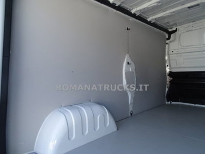 Renault Trafic 2.0 blue dci 110cv L1 Equilibre (11)