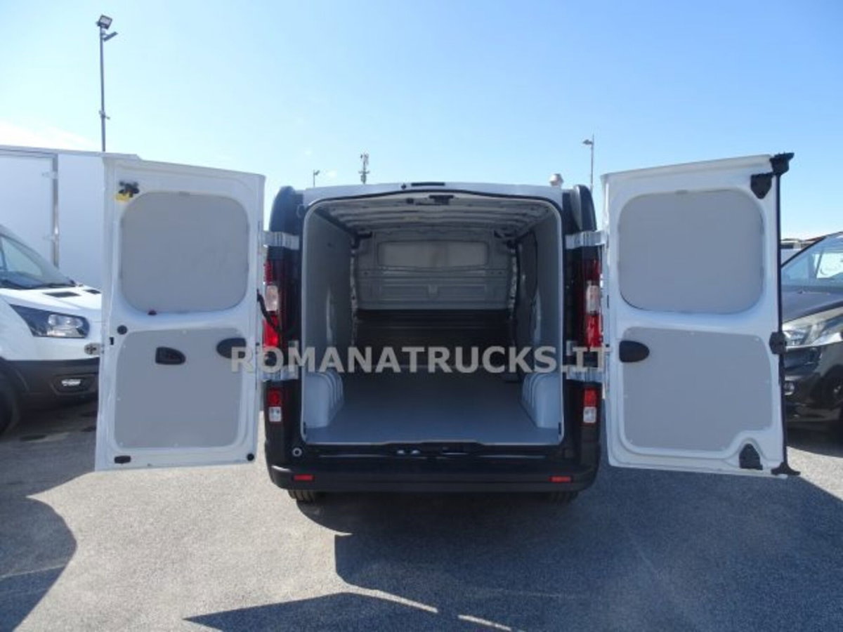 Renault Trafic 2.0 blue dci 110cv L1 Equilibre (9)