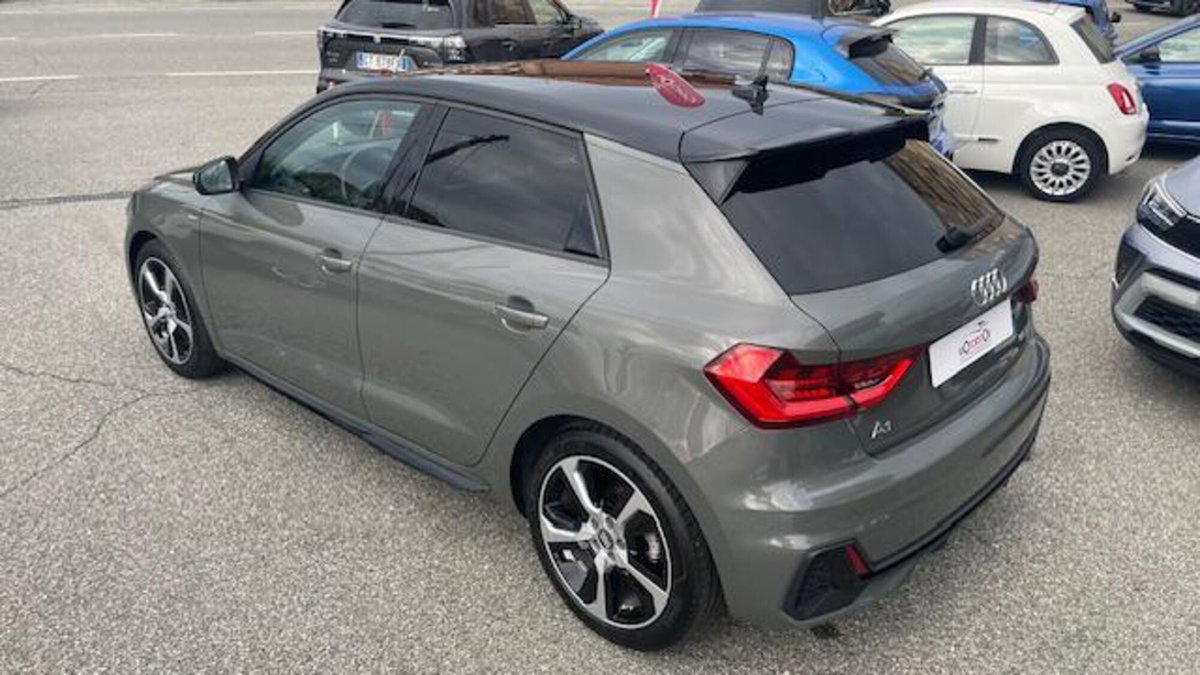 Audi A1 Sportback 30 1.0 tfsi S Line Edition 116cv s-tronic (4)